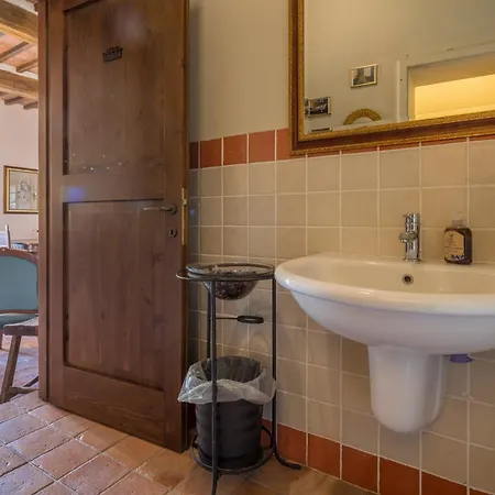 Country house San Paolo Farm, Wifi, Pool, Val Di Cecina *